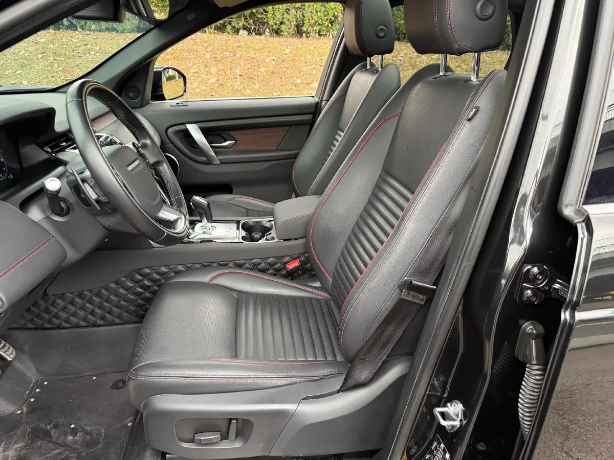 2020 Land Rover Discovery Sport 2.0T 249HP L4 9AT,autocango,china used car exporter,china ev exporter,chinese used car exporter,chinese used ev exporter