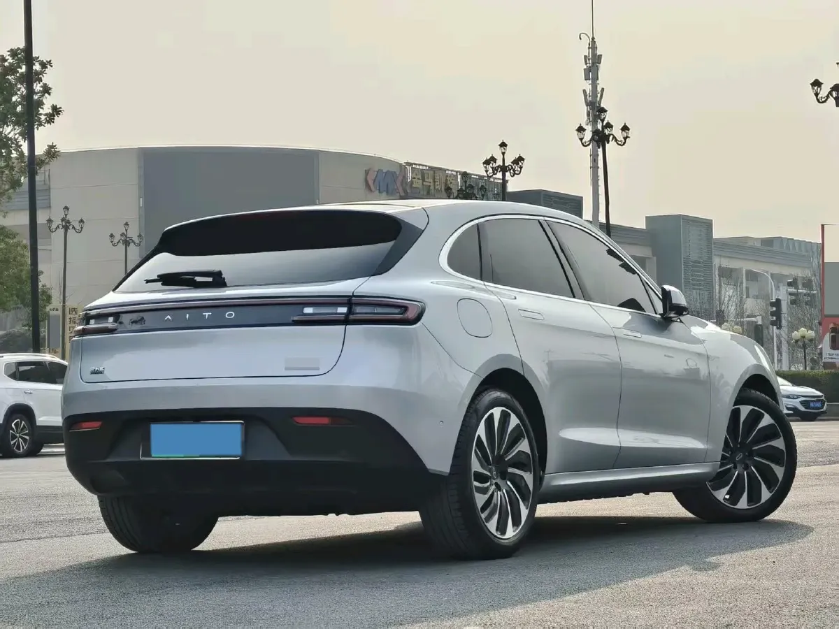 2022 AITO AITO M5 Range Extended 125HP REEV 40KWH,autocango,china used car exporter,china ev exporter,chinese used car exporter,chinese used ev exporter