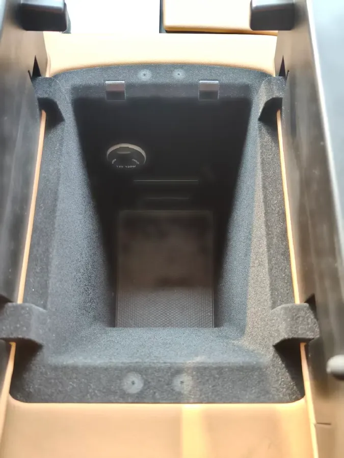 2022 AITO AITO M5 Range Extended 125HP REEV 40KWH,autocango,china used car exporter,china ev exporter,chinese used car exporter,chinese used ev exporter