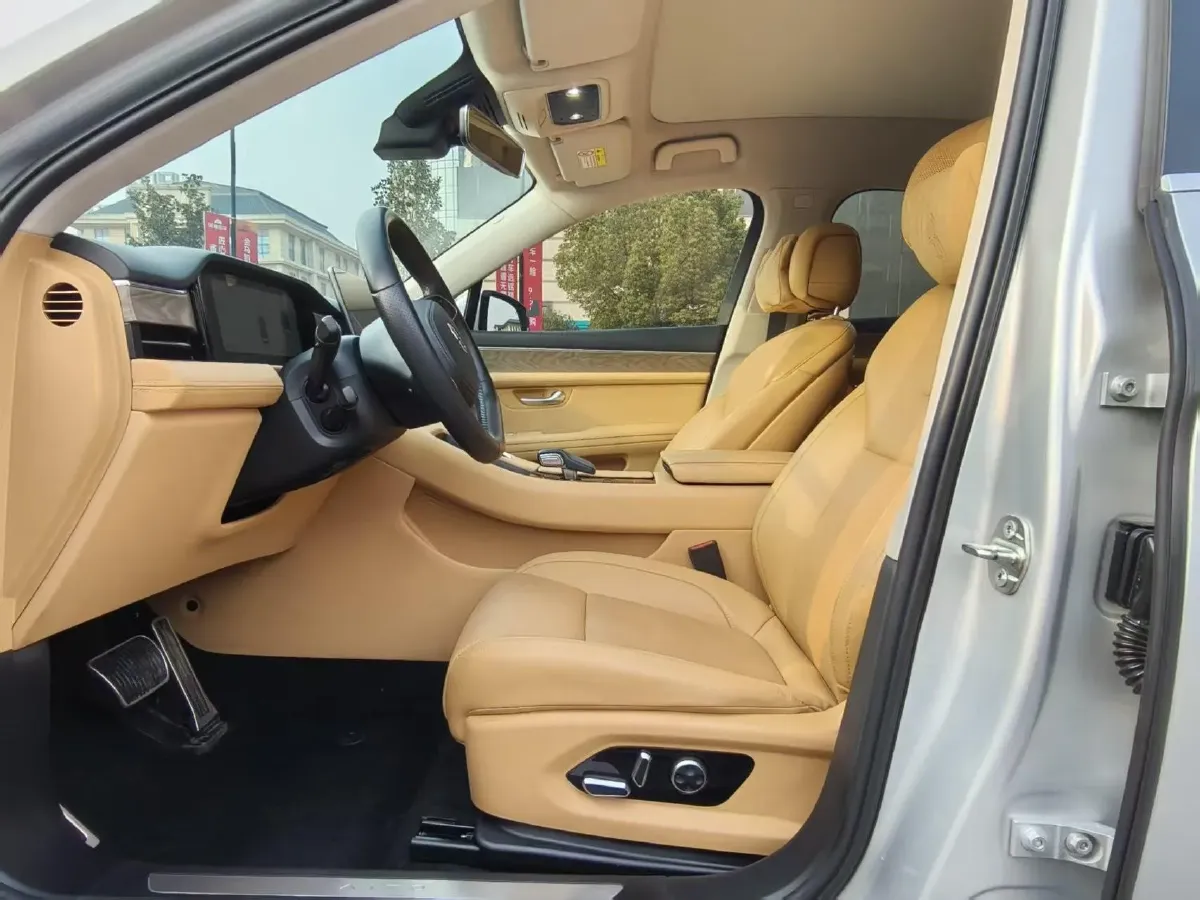 2022 AITO AITO M5 Range Extended 125HP REEV 40KWH,autocango,china used car exporter,china ev exporter,chinese used car exporter,chinese used ev exporter