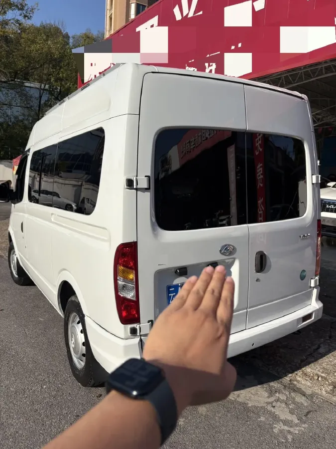 2021 MAXUS XinTu V80 2.0T 127HP L4 6MT,autocango,china used car exporter,china ev exporter,chinese used car exporter,chinese used ev exporter