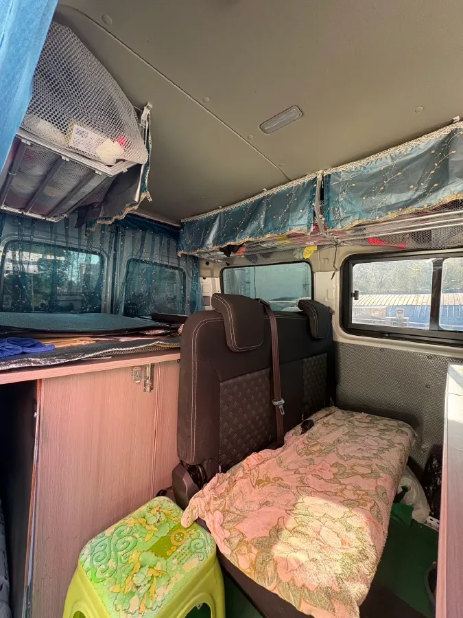 2021 MAXUS XinTu V80 2.0T 127HP L4 6MT,autocango,china used car exporter,china ev exporter,chinese used car exporter,chinese used ev exporter