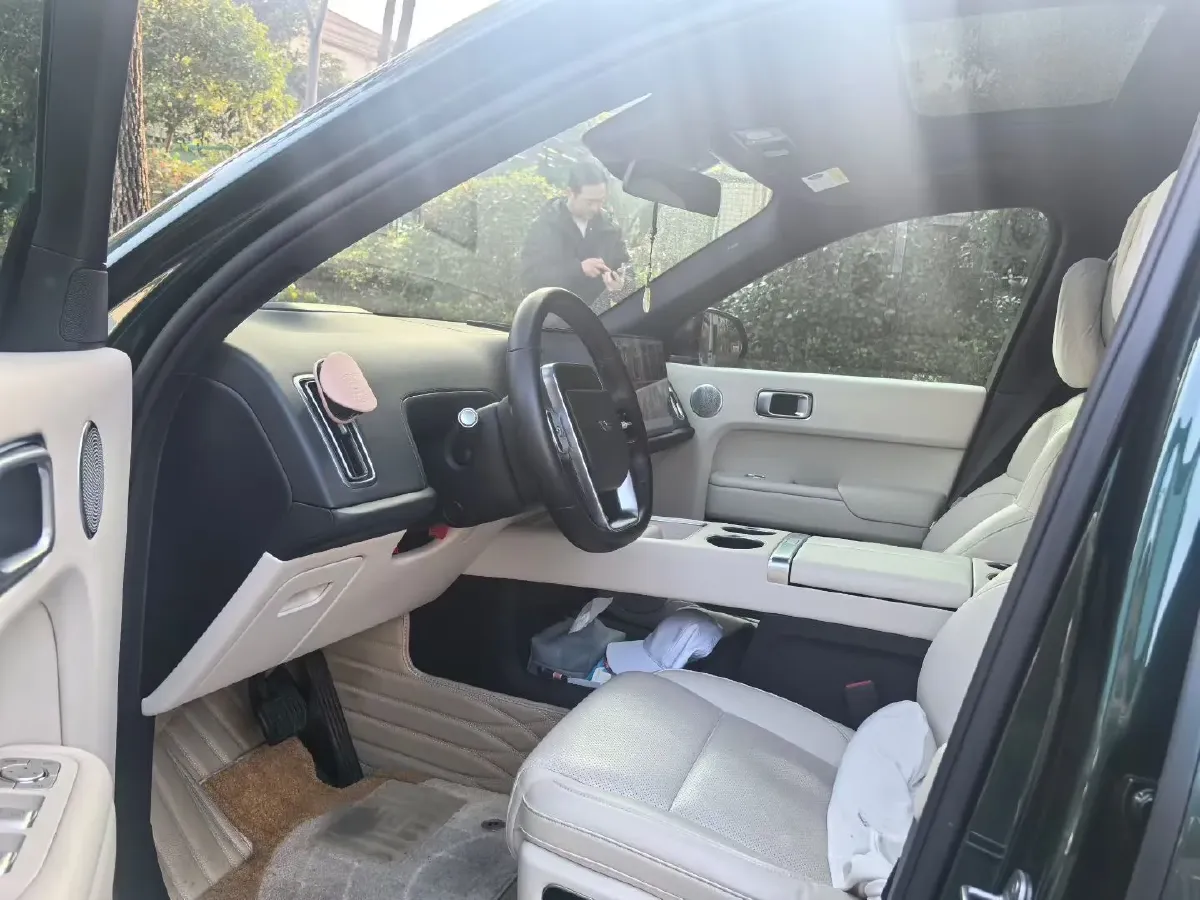 2022 Li L9 Range Extended 154HP REEV 42.6KWH,autocango,china used car exporter,china ev exporter,chinese used car exporter,chinese used ev exporter