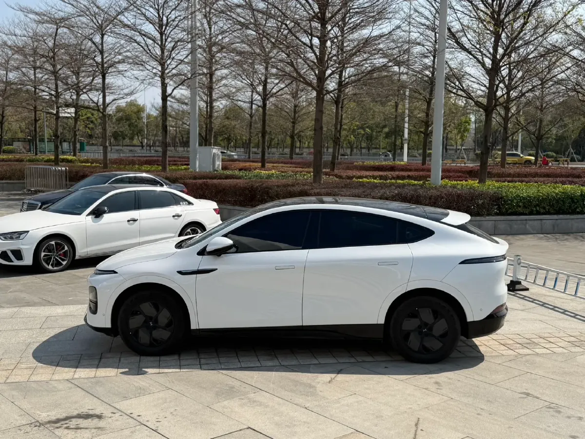2025 Xpeng G6 BEV 68.5KWH,autocango,china used car exporter,china ev exporter,chinese used car exporter,chinese used ev exporter