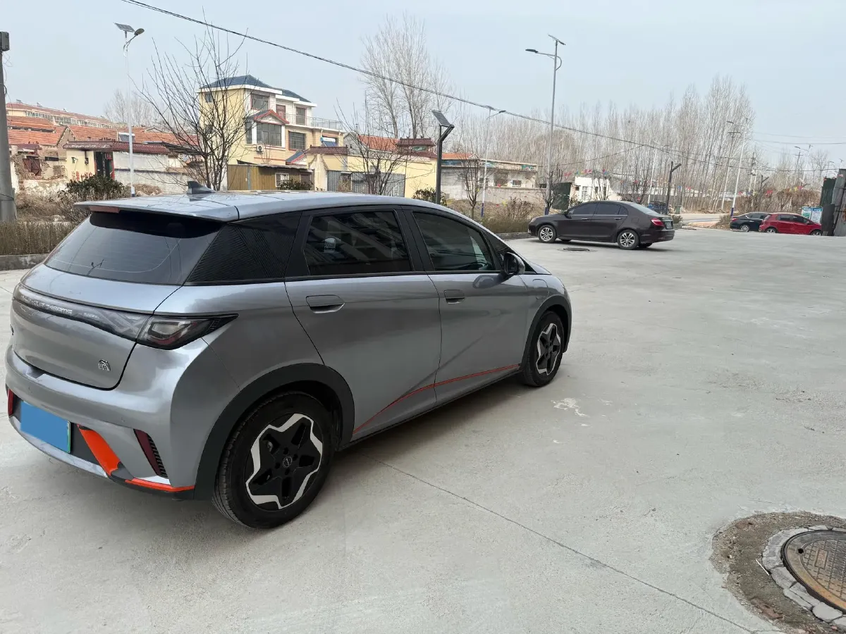 2021 Ford Escort 1.5L 122HP L3 6AT,autocango,china used car exporter,china ev exporter,chinese used car exporter,chinese used ev exporter