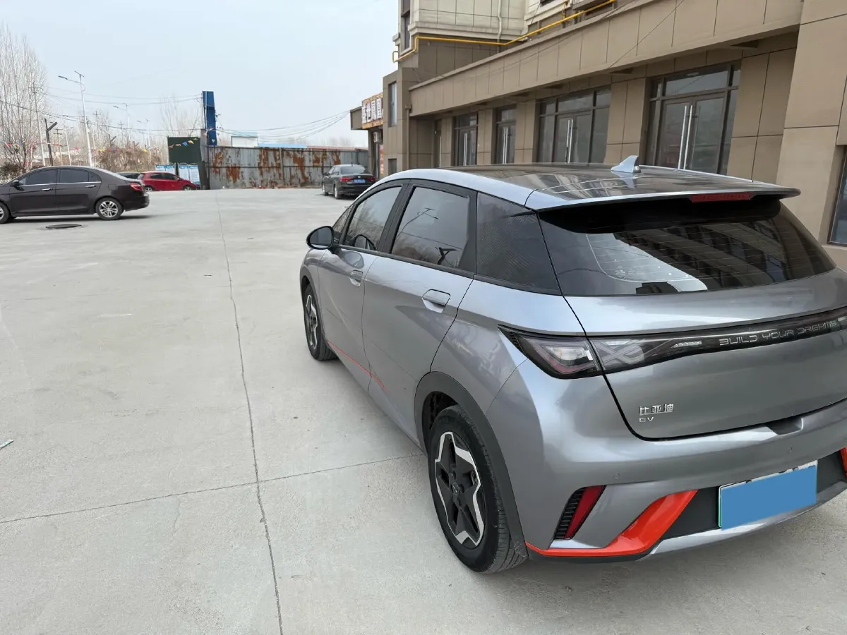 2021 Ford Escort 1.5L 122HP L3 6AT,autocango,china used car exporter,china ev exporter,chinese used car exporter,chinese used ev exporter