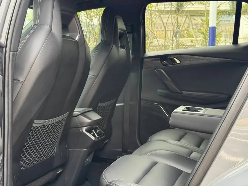 2023 LYNK&CO 06 1.5T 181HP L4 7DCT,autocango,china used car exporter,china ev exporter,chinese used car exporter,chinese used ev exporter