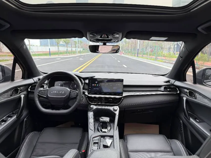 2023 LYNK&CO 06 1.5T 181HP L4 7DCT,autocango,china used car exporter,china ev exporter,chinese used car exporter,chinese used ev exporter