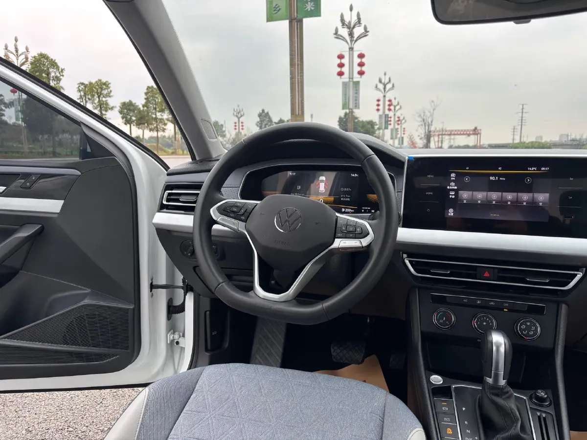 2023 Volkswagen Lavida 1.5L 110HP L4 6AT,autocango,china used car exporter,china ev exporter,chinese used car exporter,chinese used ev exporter