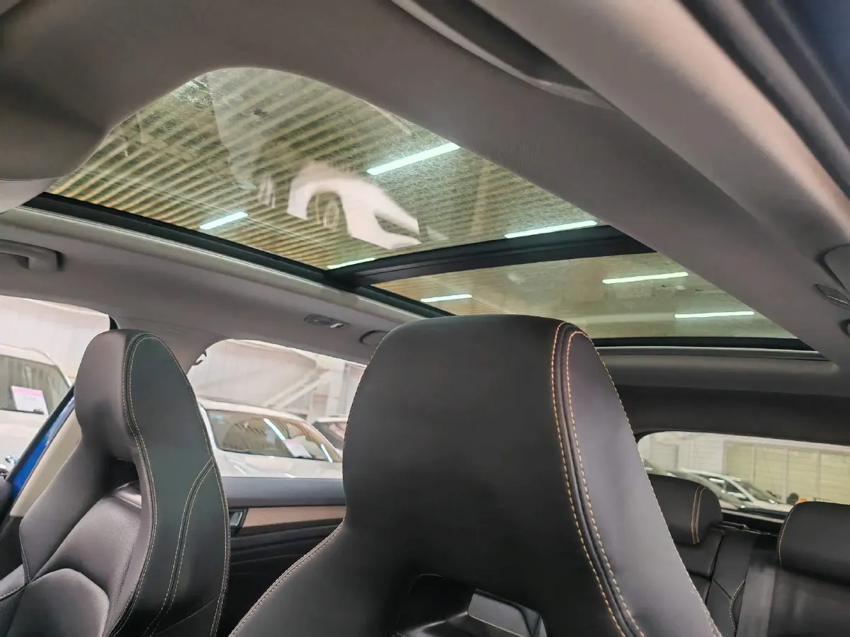 2022 Skoda Kodiak 2.0T 186HP L4 7DCT,autocango,china used car exporter,china ev exporter,chinese used car exporter,chinese used ev exporter