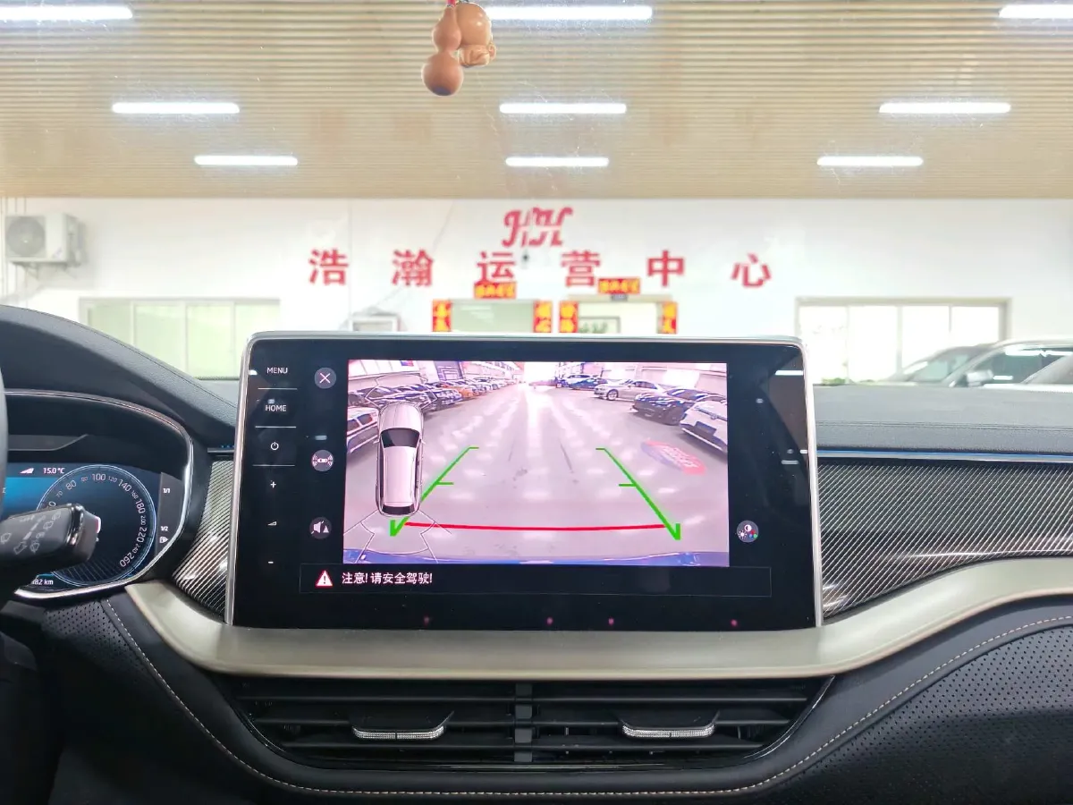 2022 Skoda Kodiak 2.0T 186HP L4 7DCT,autocango,china used car exporter,china ev exporter,chinese used car exporter,chinese used ev exporter