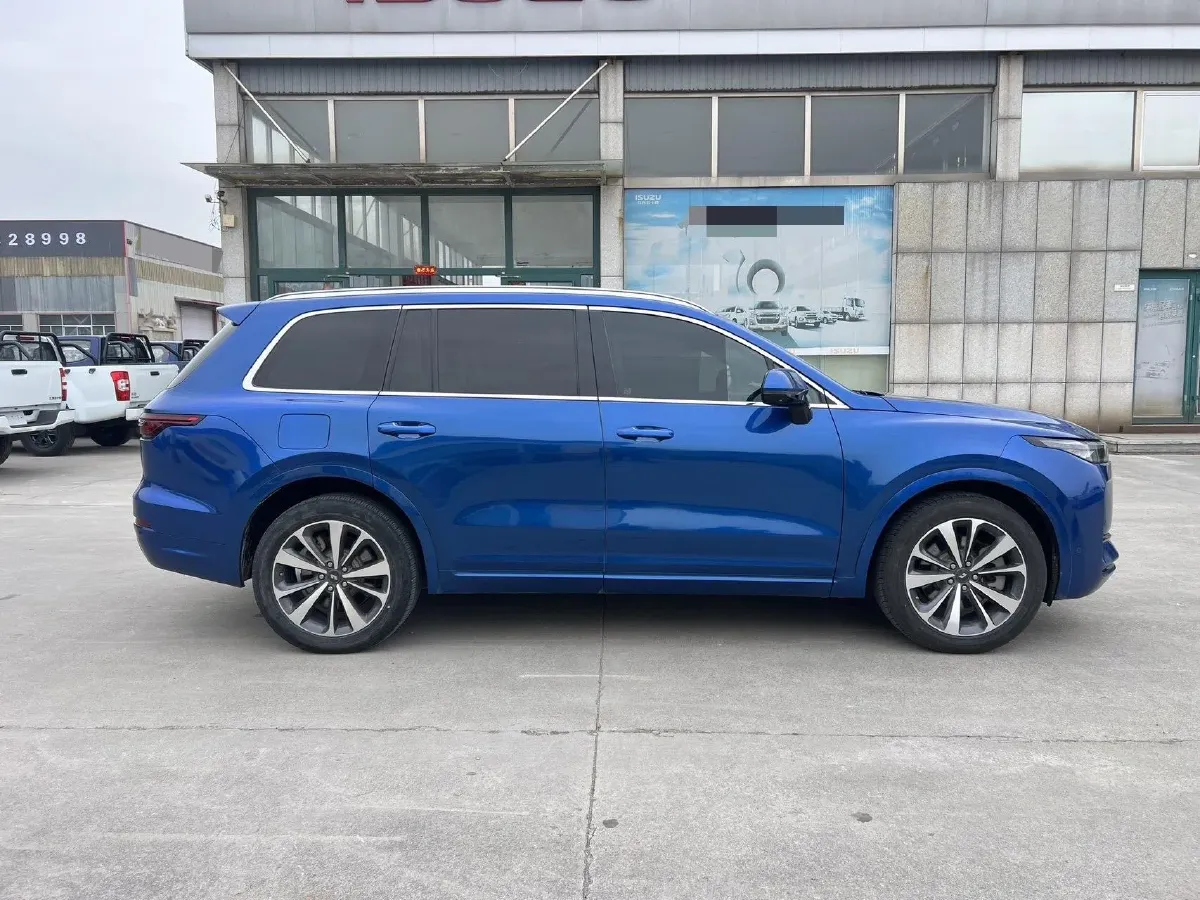 2020 Li ONE Range Extended 131HP REEV 40.5KWH,autocango,china used car exporter,china ev exporter,chinese used car exporter,chinese used ev exporter