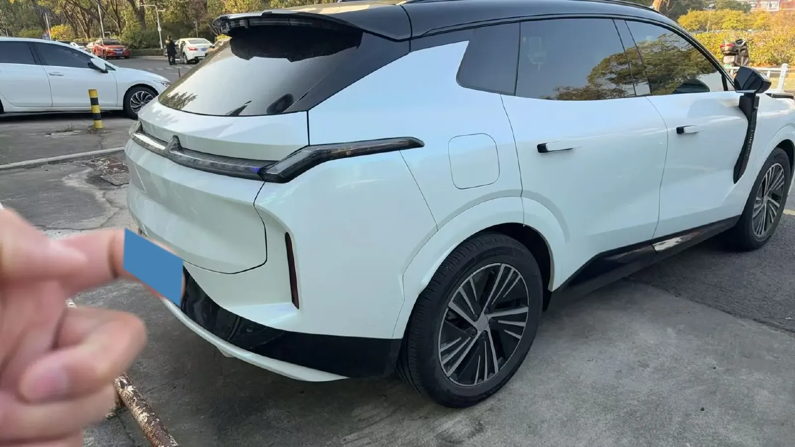 2025 LYNK&CO 08 EM-P 1.5T 163HP L4 3DHT PHEV 21.2KWH,autocango,china used car exporter,china ev exporter,chinese used car exporter,chinese used ev exporter