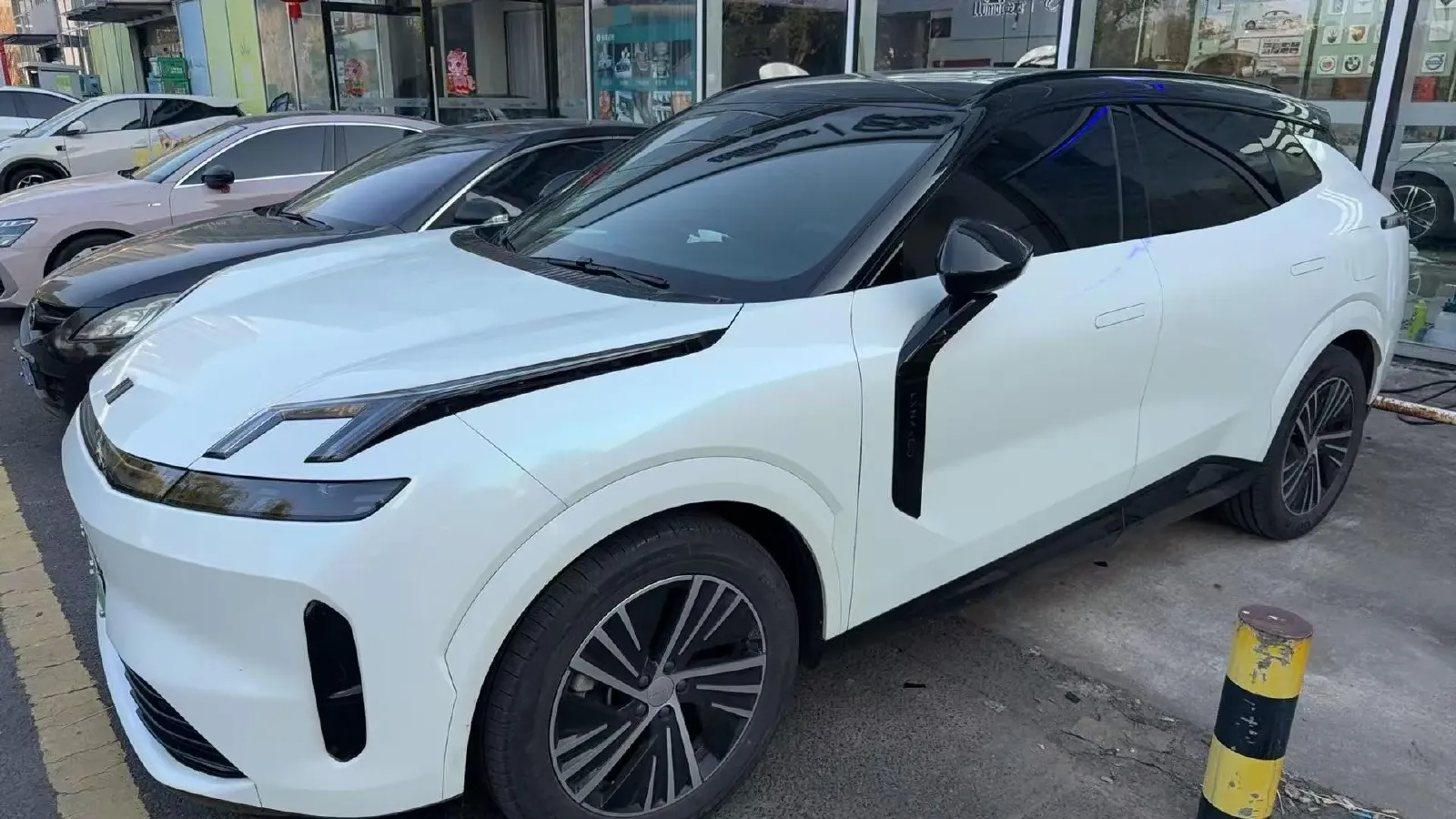 2025 LYNK&CO 08 EM-P 1.5T 163HP L4 3DHT PHEV 21.2KWH,autocango,china used car exporter,china ev exporter,chinese used car exporter,chinese used ev exporter