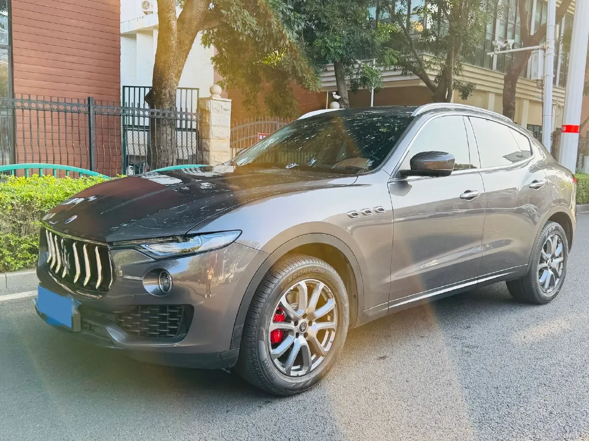 2021 Audi A8 3.0T 340HP V6 8AT,autocango,china used car exporter,china ev exporter,chinese used car exporter,chinese used ev exporter