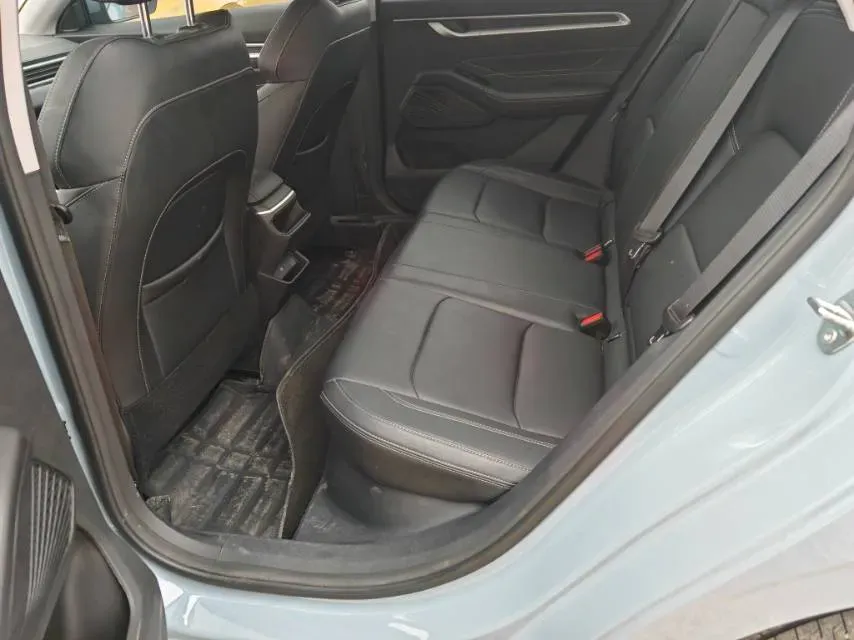 2025 Geely Emgrand 1.5L 127HP L4 5MT,autocango,china used car exporter,china ev exporter,chinese used car exporter,chinese used ev exporter