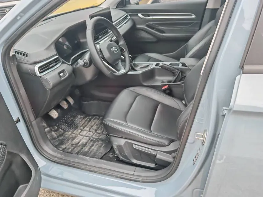 2025 Geely Emgrand 1.5L 127HP L4 5MT,autocango,china used car exporter,china ev exporter,chinese used car exporter,chinese used ev exporter