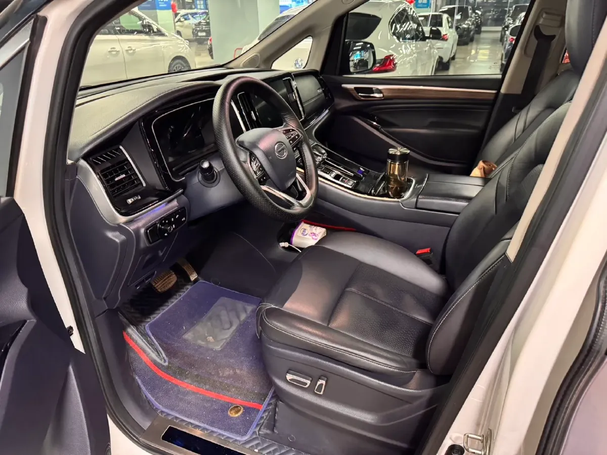 2021 GAC Trumpchi M8 2.0T 252HP L4 8AT,autocango,china used car exporter,china ev exporter,chinese used car exporter,chinese used ev exporter