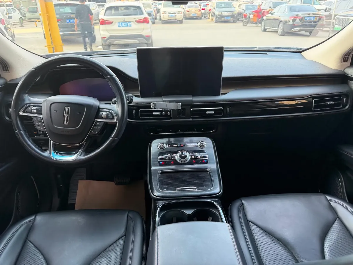 2022 Lincoln Nautilus 2.7T 322HP V6 8AT,autocango,china used car exporter,china ev exporter,chinese used car exporter,chinese used ev exporter