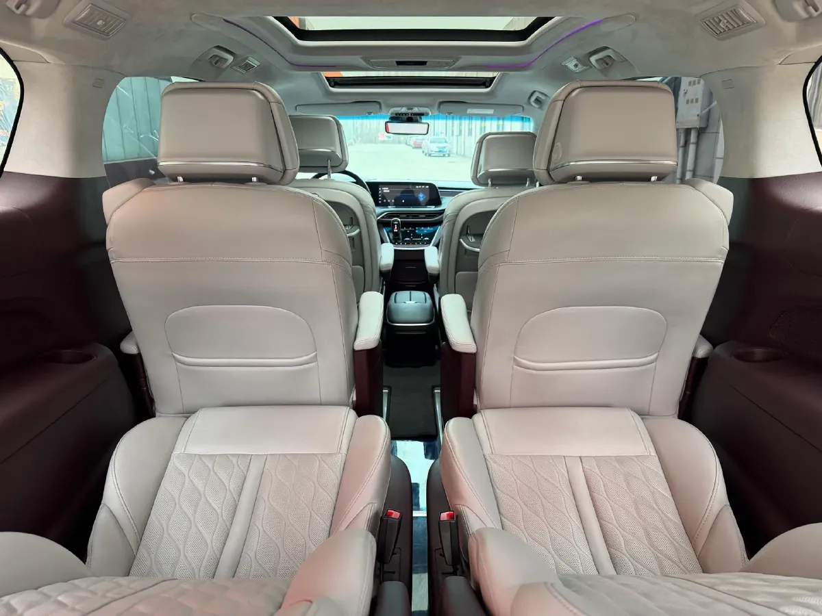 2022 Buick GL8 2.0T 237HP L4 9AT,autocango,china used car exporter,china ev exporter,chinese used car exporter,chinese used ev exporter