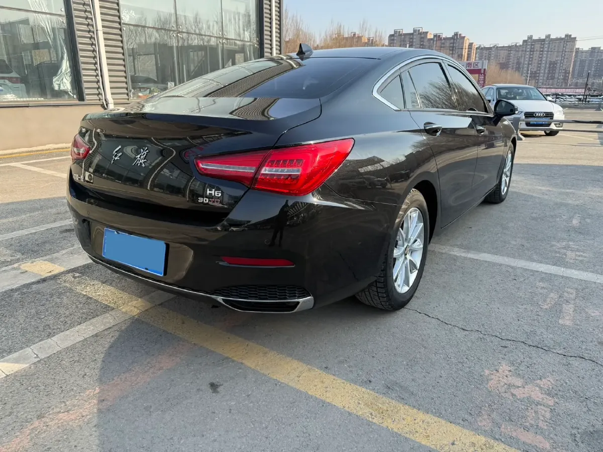 2019 HongQi H5 1.8T 180HP L4 6AT,autocango,china used car exporter,china ev exporter,chinese used car exporter,chinese used ev exporter