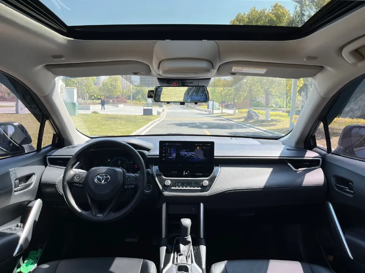 2023 Toyota Corolla Cross 2.0L 152HP L4 E-CVT Hybrid,autocango,china used car exporter,china ev exporter,chinese used car exporter,chinese used ev exporter