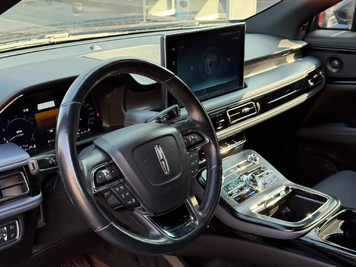 2021 Lincoln Nautilus 2.7T 322HP V6 8AT,autocango,china used car exporter,china ev exporter,chinese used car exporter,chinese used ev exporter