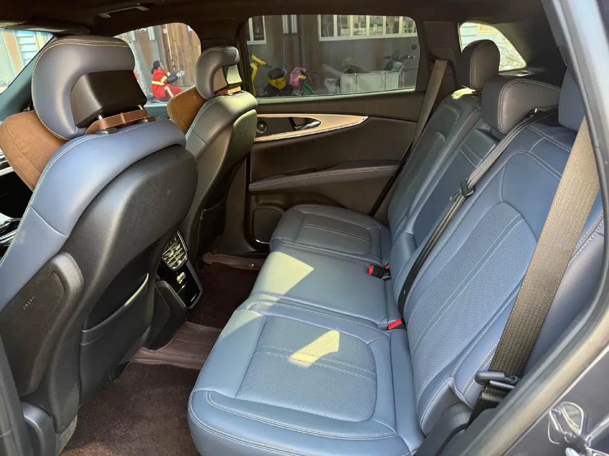 2021 Lincoln Nautilus 2.7T 322HP V6 8AT,autocango,china used car exporter,china ev exporter,chinese used car exporter,chinese used ev exporter