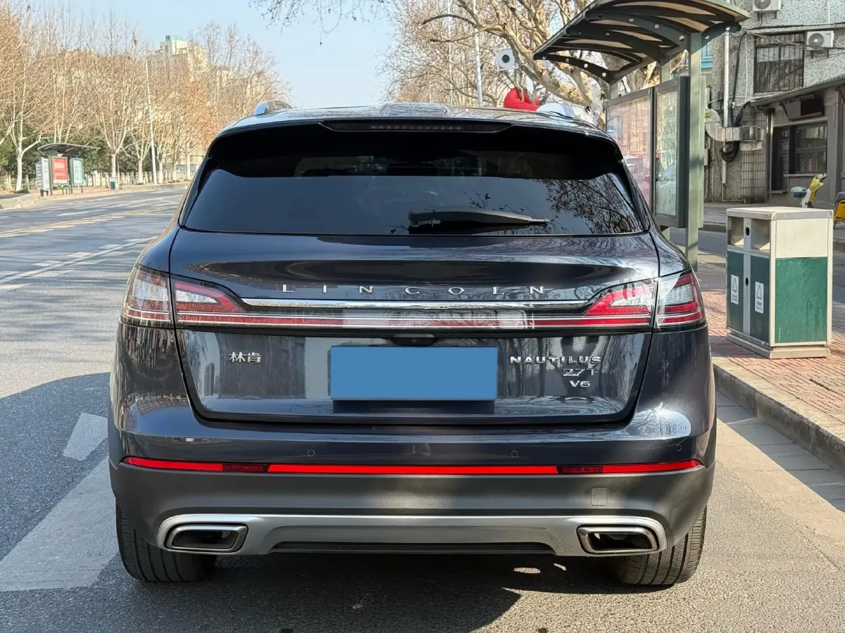 2021 Lincoln Nautilus 2.7T 322HP V6 8AT,autocango,china used car exporter,china ev exporter,chinese used car exporter,chinese used ev exporter