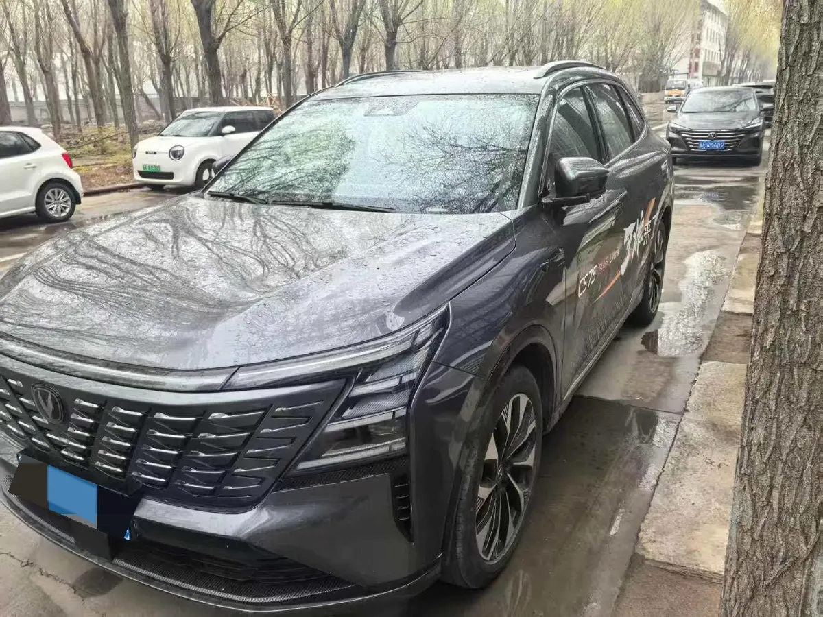 2025 ChangAn CS75 Plus 2.0T 233HP L4 8AT,autocango,china used car exporter,china ev exporter,chinese used car exporter,chinese used ev exporter