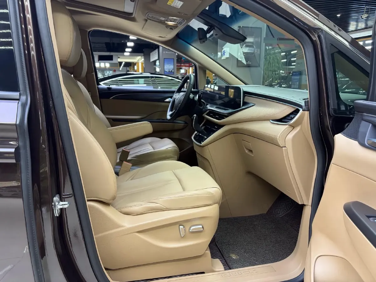 2021 Buick GL8 2.0T 237HP L4 9AT,autocango,china used car exporter,china ev exporter,chinese used car exporter,chinese used ev exporter