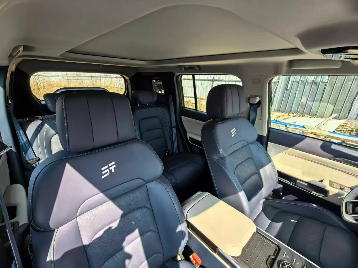 2024 Jetour ShanHai TravellerC-DM 1.5T 156HP L4 3DHT PHEV 43.24KWH,autocango,china used car exporter,china ev exporter,chinese used car exporter,chinese used ev exporter