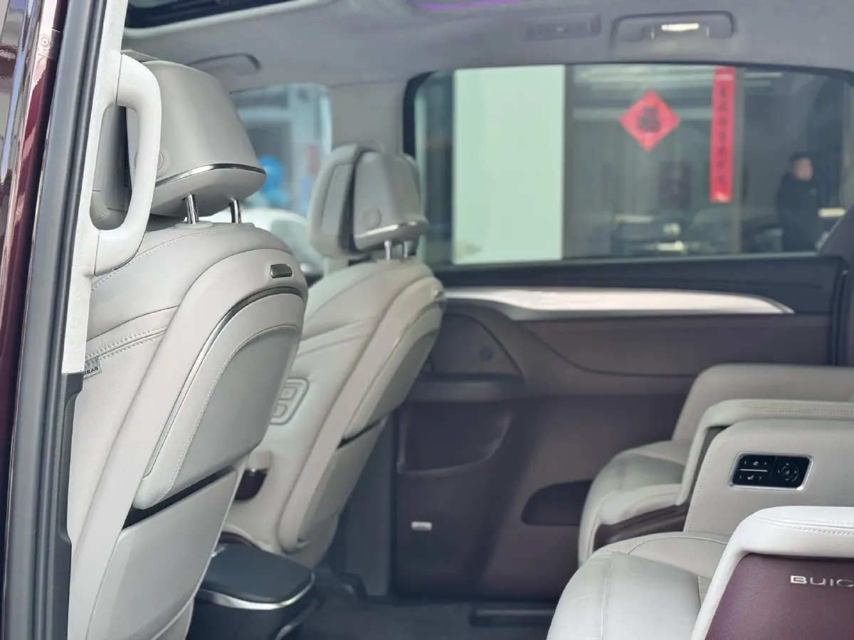 2022 Buick GL8 2.0T 237HP L4 9AT,autocango,china used car exporter,china ev exporter,chinese used car exporter,chinese used ev exporter