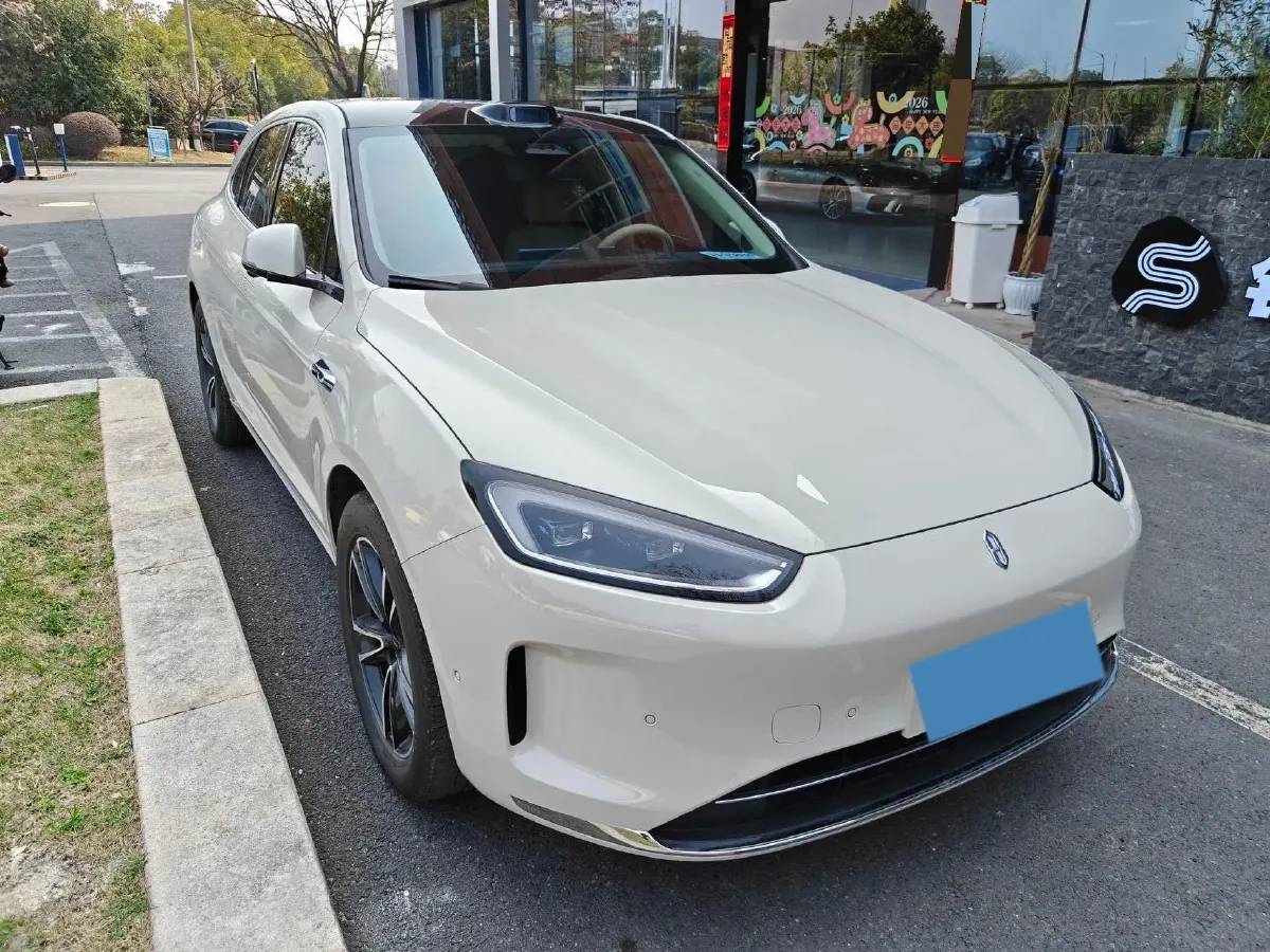 2025 AITO AITO M5 1.5T 152HP L4 REEV 42KWH,autocango,china used car exporter,china ev exporter,chinese used car exporter,chinese used ev exporter