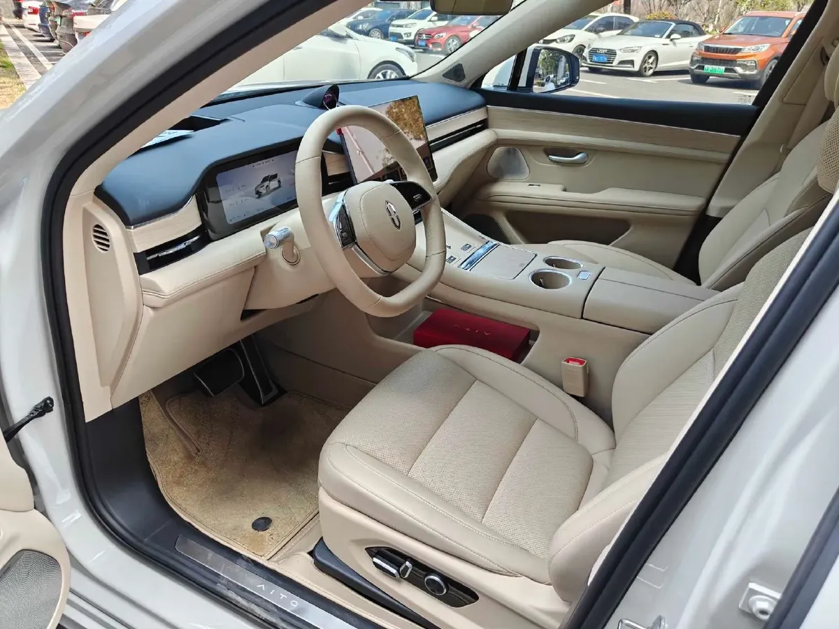 2025 AITO AITO M5 1.5T 152HP L4 REEV 42KWH,autocango,china used car exporter,china ev exporter,chinese used car exporter,chinese used ev exporter