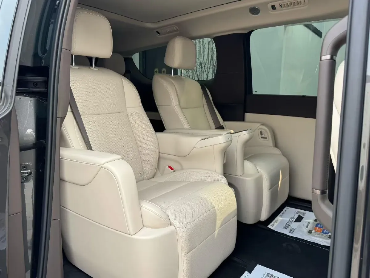 2024 Li MEGA BEV 102.7KWH,autocango,china used car exporter,china ev exporter,chinese used car exporter,chinese used ev exporter