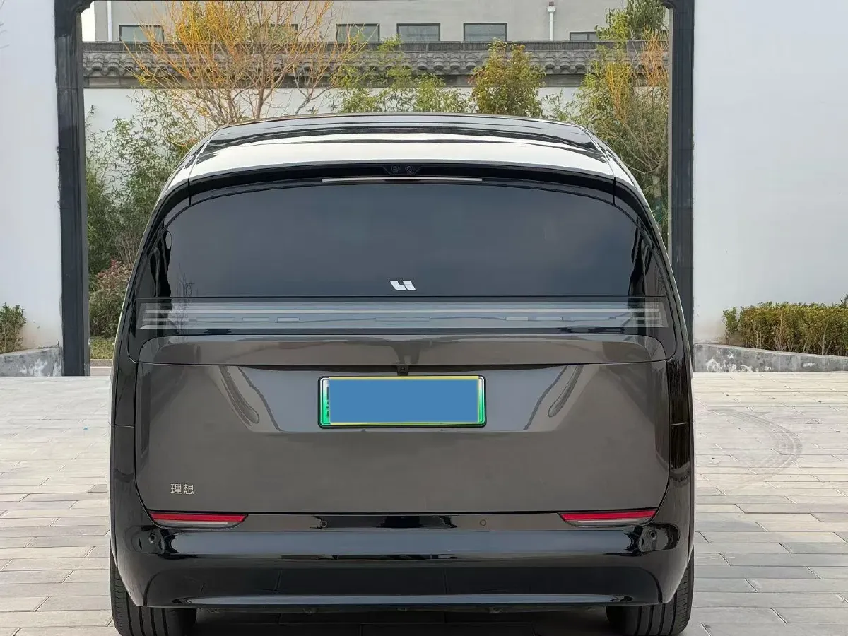 2024 Li MEGA BEV 102.7KWH,autocango,china used car exporter,china ev exporter,chinese used car exporter,chinese used ev exporter