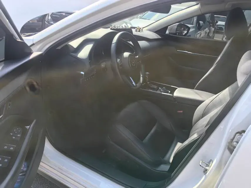 2023 Mazda 3 Axela 2.0L 158HP L4 6AT,autocango,china used car exporter,china ev exporter,chinese used car exporter,chinese used ev exporter