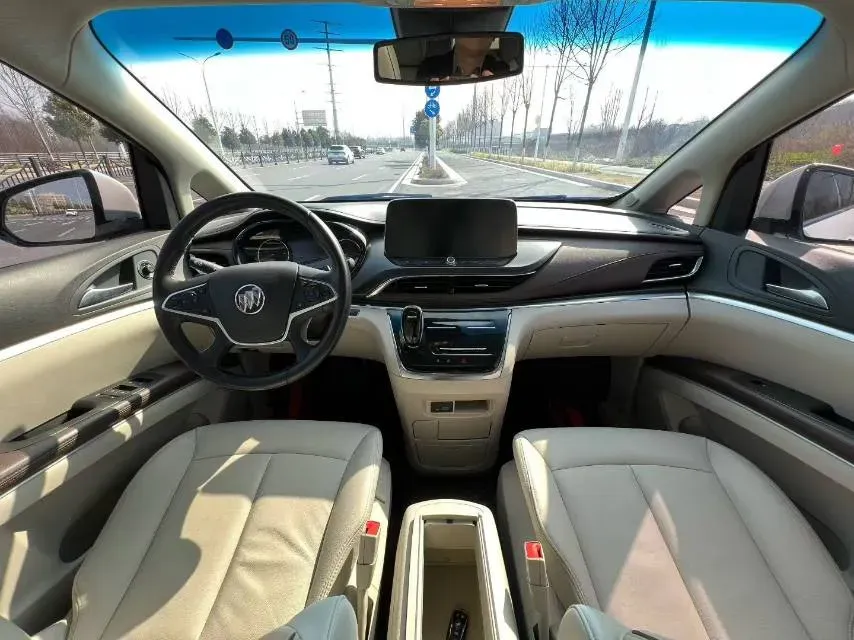 2021 Buick GL8 2.0T 237HP L4 9AT,autocango,china used car exporter,china ev exporter,chinese used car exporter,chinese used ev exporter