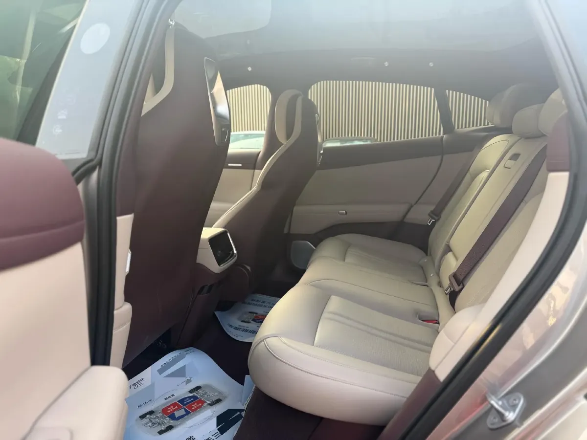 2025 MI YU7 BEV 96.3KWH,autocango,china used car exporter,china ev exporter,chinese used car exporter,chinese used ev exporter