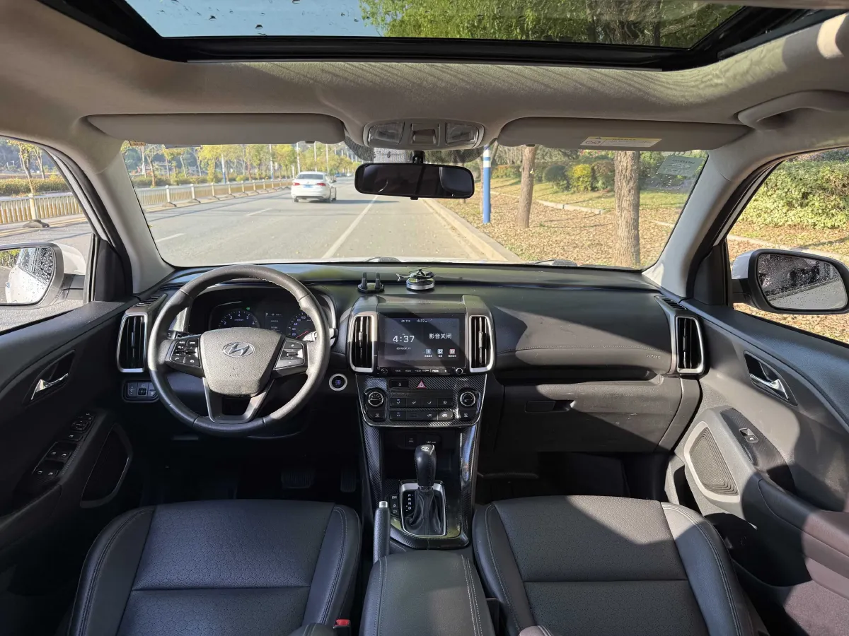 2019 Hyundai ix35 2.0L 160HP L4 6AT,autocango,china used car exporter,china ev exporter,chinese used car exporter,chinese used ev exporter