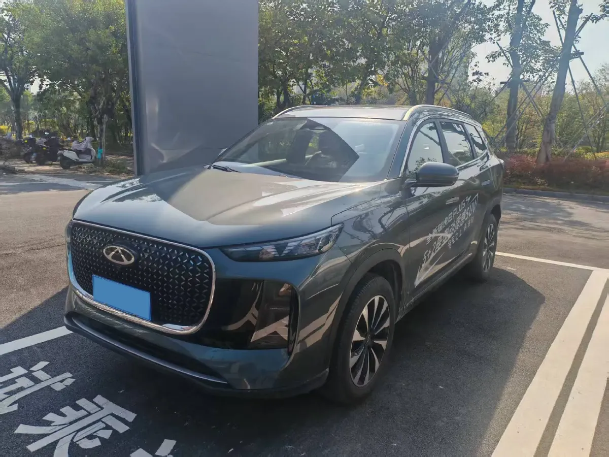 2025 Chery Tiggo 8 Plus 1.6T 197HP L4 7DCT,autocango,china used car exporter,china ev exporter,chinese used car exporter,chinese used ev exporter