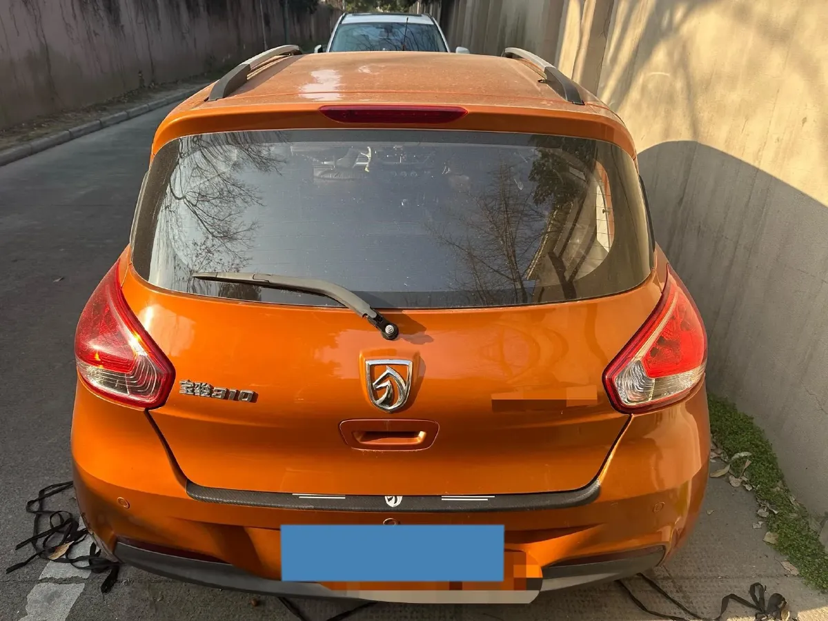 2016 BaoJun 310 1.2L 82HP L4 5MT,autocango,china used car exporter,china ev exporter,chinese used car exporter,chinese used ev exporter