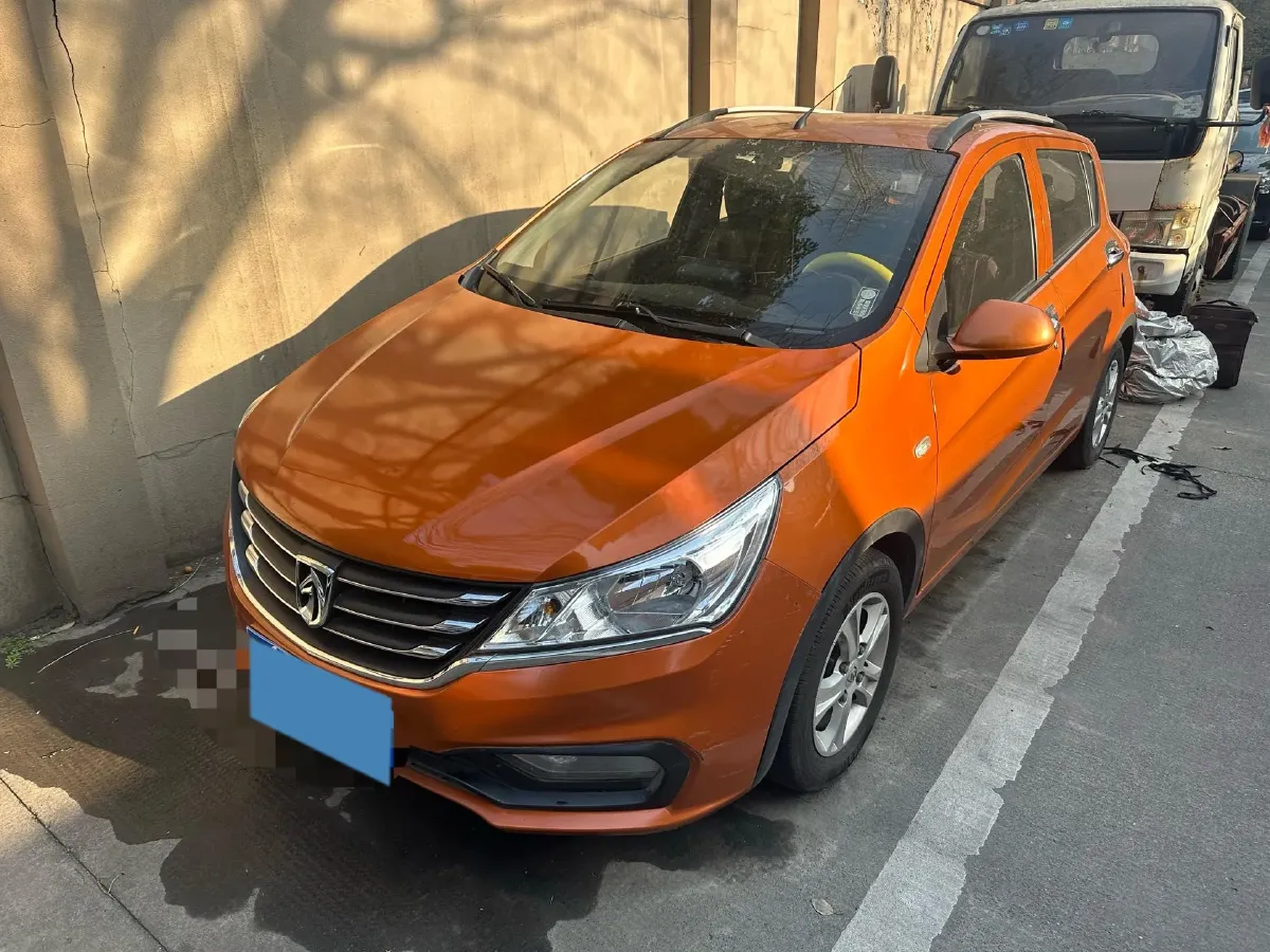 2016 BaoJun 310 1.2L 82HP L4 5MT,autocango,china used car exporter,china ev exporter,chinese used car exporter,chinese used ev exporter