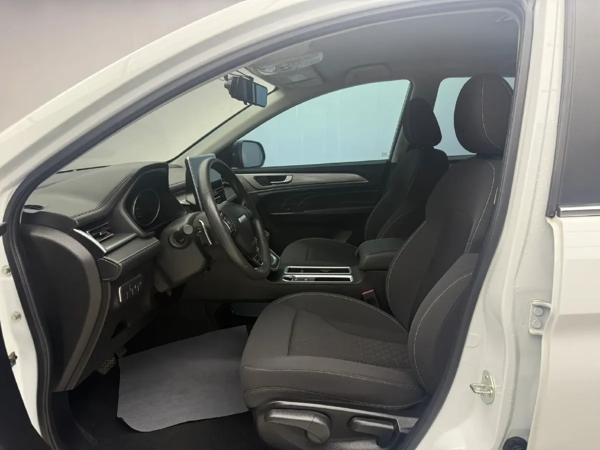 2021 Haval M6 1.5T 150HP L4 7DCT,autocango,china used car exporter,china ev exporter,chinese used car exporter,chinese used ev exporter