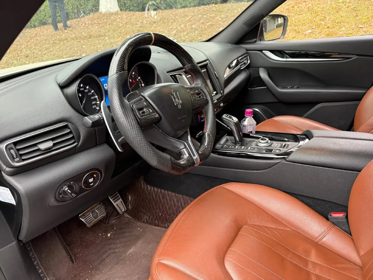 2019 Maserati Levante 3.0T 350HP V6 8AT,autocango,china used car exporter,china ev exporter,chinese used car exporter,chinese used ev exporter