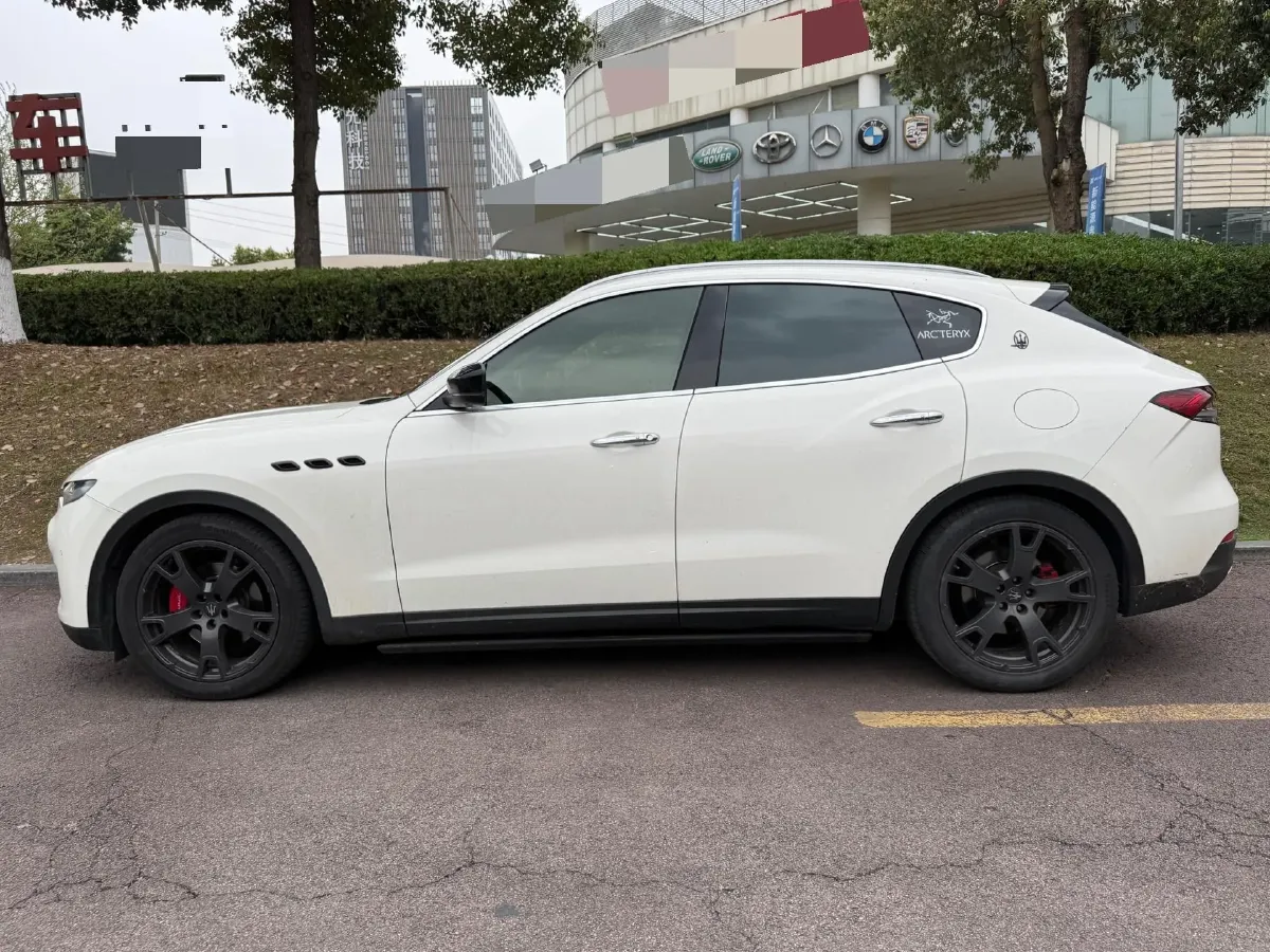 2019 Maserati Levante 3.0T 350HP V6 8AT,autocango,china used car exporter,china ev exporter,chinese used car exporter,chinese used ev exporter