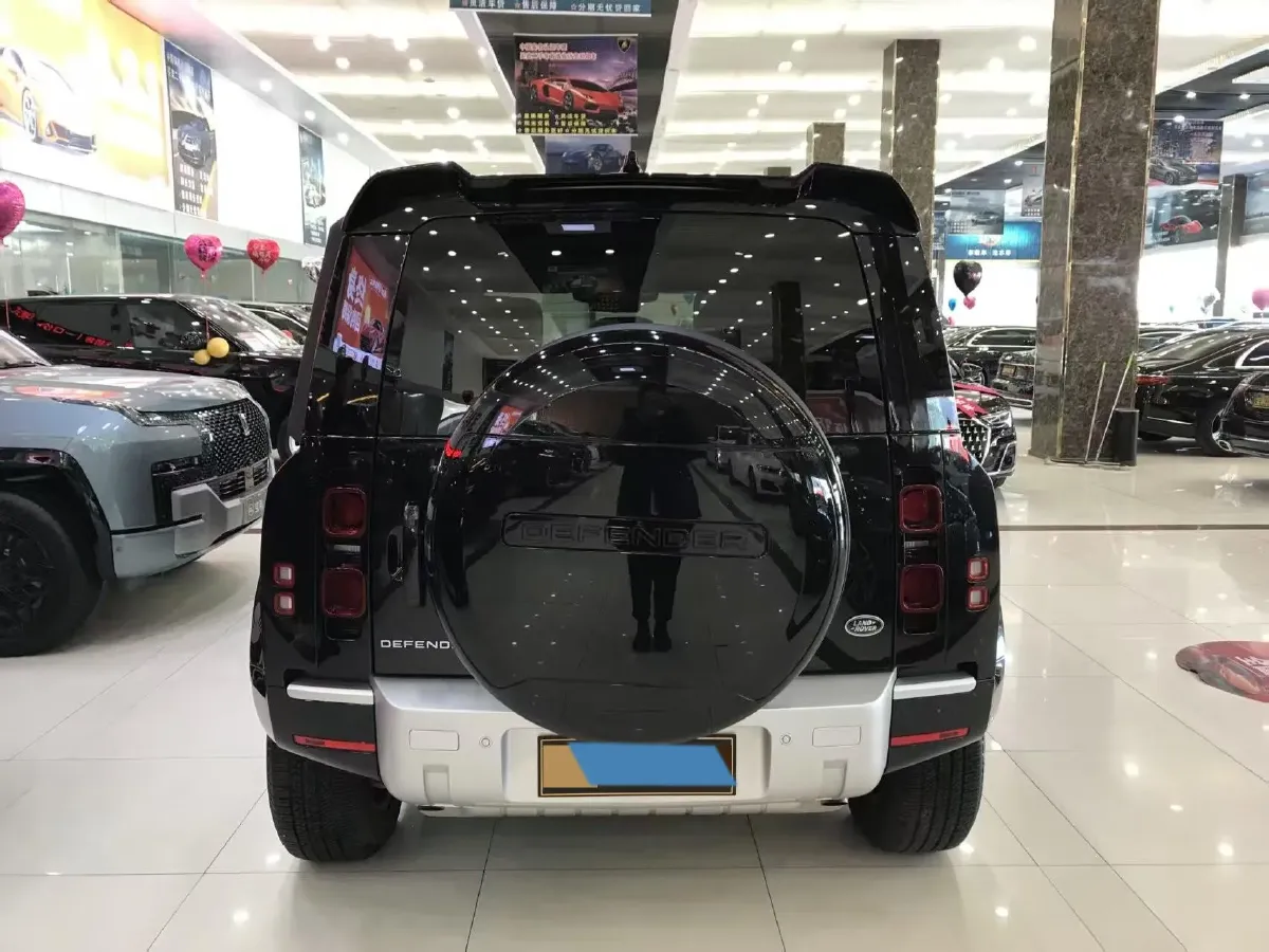 2024 Land Rover Defender 3.0T 400HP L6 8AT,autocango,china used car exporter,china ev exporter,chinese used car exporter,chinese used ev exporter