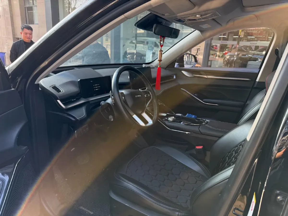 2021 Haval H6 2.0T 211HP L4 7DCT,autocango,china used car exporter,china ev exporter,chinese used car exporter,chinese used ev exporter