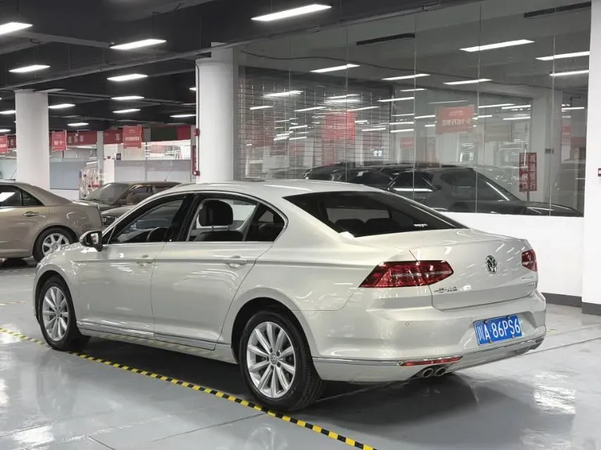 2018 Volkswagen Magotan 1.8T 180HP L4 7DCT,autocango,china used car exporter,china ev exporter,chinese used car exporter,chinese used ev exporter